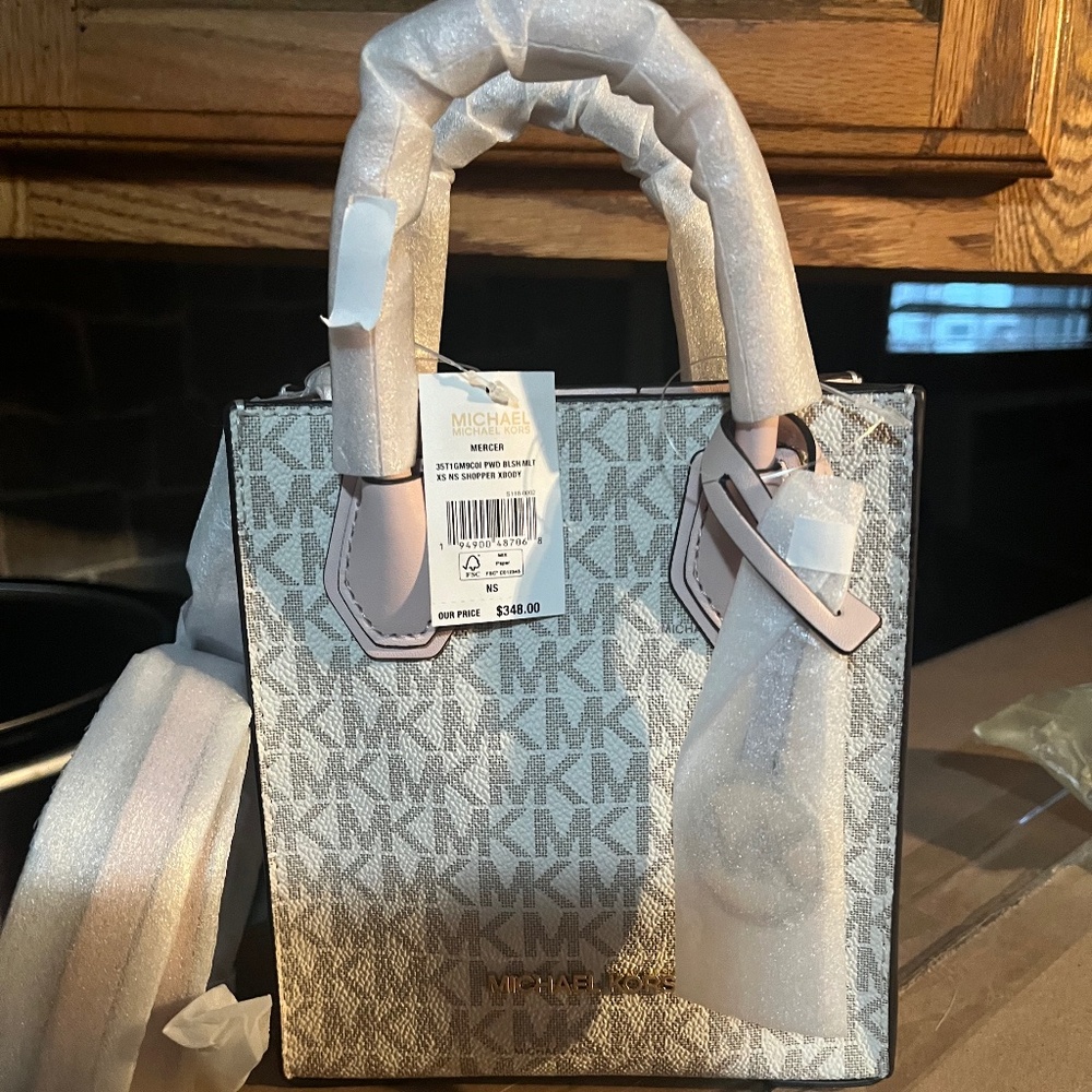 Michael Kors XS crossbody bag